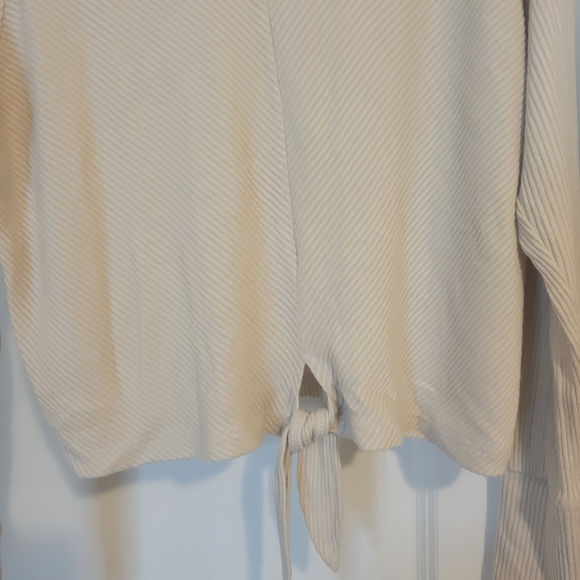 Turtleneck - Picture 3 of 6